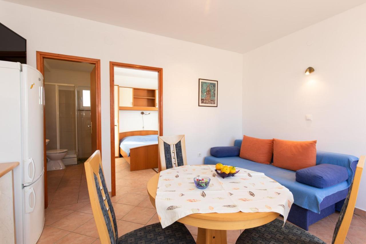 1-Bedroom Apartment In Krk - Steps From The Beach! Krk Town Eksteriør billede