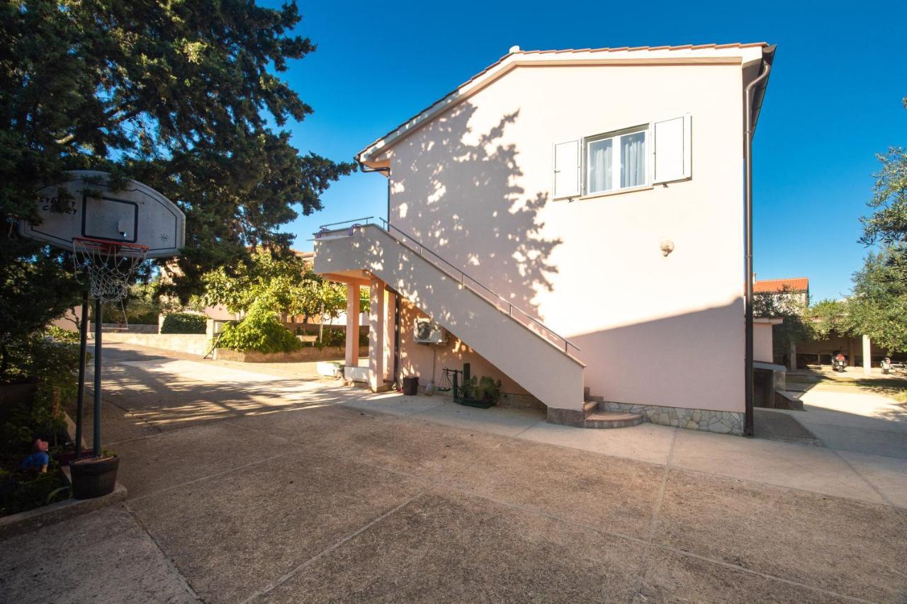 1-Bedroom Apartment In Krk - Steps From The Beach! Krk Town Eksteriør billede